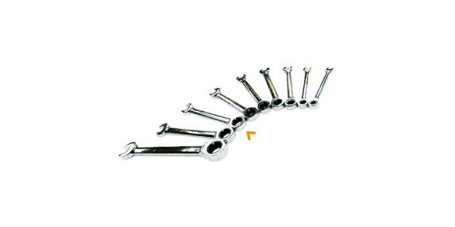 LLAVE TIPO RACHET / FIJA 17mm